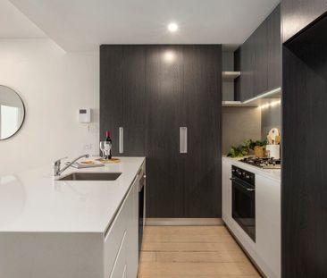 Contemporary Living in the Heart of Preston - Photo 6