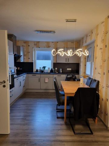 Leer-Loga: 3ZKB-Erdgeschosswohnung mit Stellplatz, Sackgassenlage - Photo 3