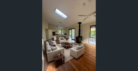 Split level contemporary home within Cherrybrook THS Catchment - Photo 4