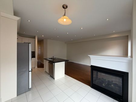 For Lease - 3 Mazarine Lane, Richmond Hill, Ontario - Photo 5