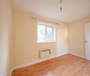 Falcon Way, Beck Row, Bury St Edmunds, Suffolk, IP28 - Photo 2