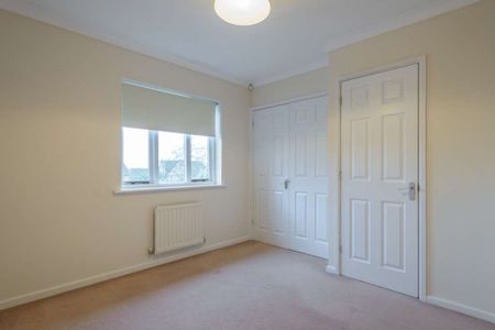 Price £1,175 pcm - Available 16/12/2025 - Unfurnished - Photo 2