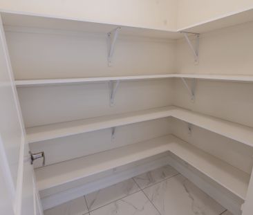 For Lease - 510 New England Court, Newmarket, Ontario - Photo 3