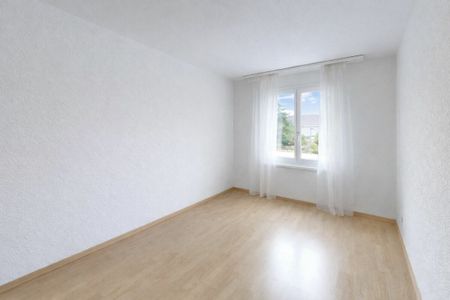 ATTRACTIVE 4.5-ROOM APARTMENT WITH LARGE BALCONY - Photo 2