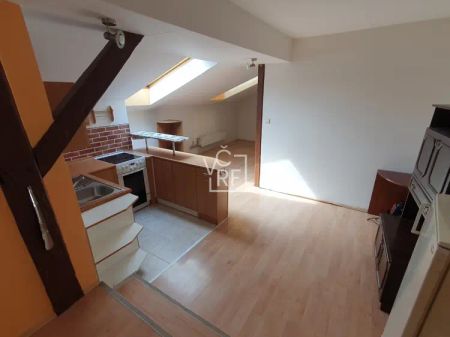 Dlouhodobý pronájem bytu 2+kk, Trutnov – Poříčí. - Photo 2