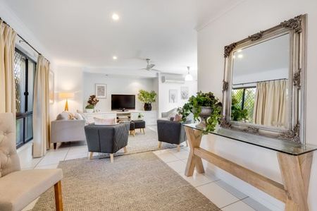 Beautifully presented Home, great location and Shed. - Photo 5