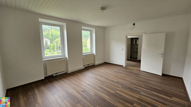 Frisch saniert 1-Zimmerwohnung mit Küche - Photo 1
