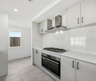 New Build Home with Large Rear Yard! - Photo 2