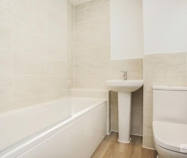 3 bedroom detached house to rent - Photo 6