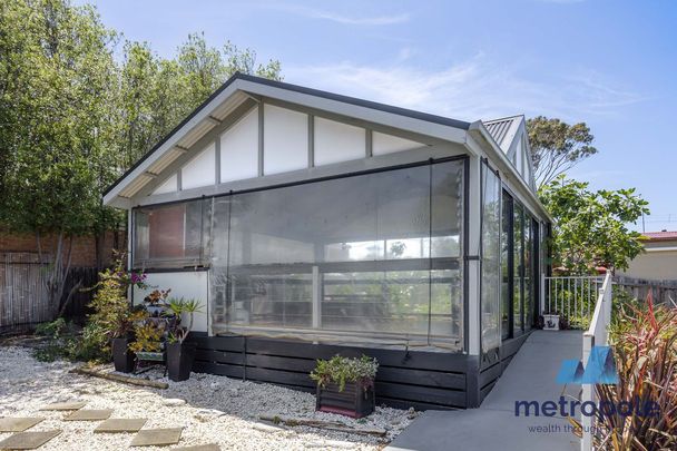 3 Allied Drive, CARRUM DOWNS, VIC - Photo 1