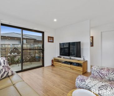 Contemporary Comfort in a Convenient Location - Photo 1