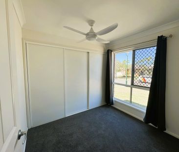 4 BEDROOM HOME IN SANDSTONE POINT - Photo 5