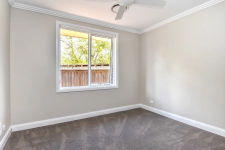 Executive Low Maintenance Home - Photo 4