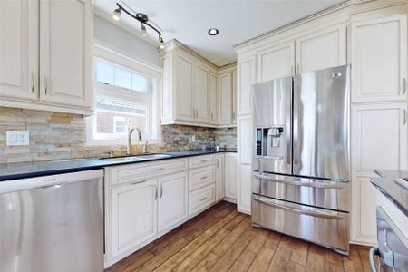 For Lease - 181 King Street, Toronto, Ontario - Photo 3