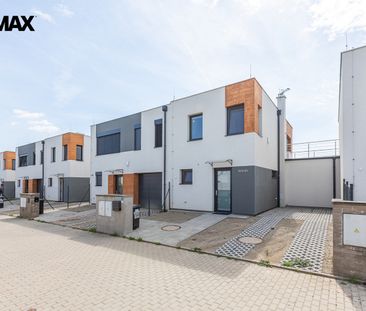 Pronájem domu 107 m² s pozemkem 124 m² - Photo 1