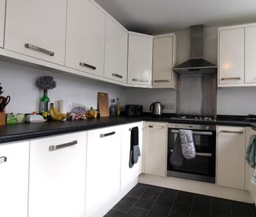 North Road East, Plymouth - Photo 1