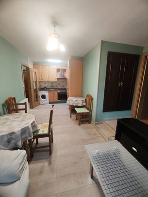 Apartamento de alquiler en Campus Sur - Santa Marta - Photo 1