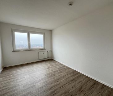 Traumhafte Aussicht vom Sonnenbalkon! Frisch saniert! - Foto 1