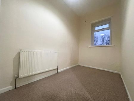 2 bed terraced house to rent in Shale Street, Burnley, BB12 - Photo 2