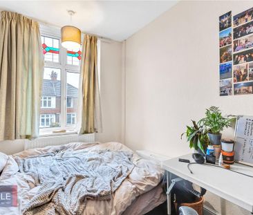 4 bedroom terraced house to rent - Photo 6