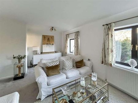 Wolds End Close, Chipping Campden, GL55 - Photo 2