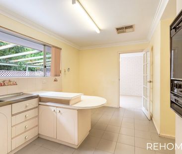 3 Orberry Place, Thornlie WA 6108 - House For Rent | Domain - Photo 5