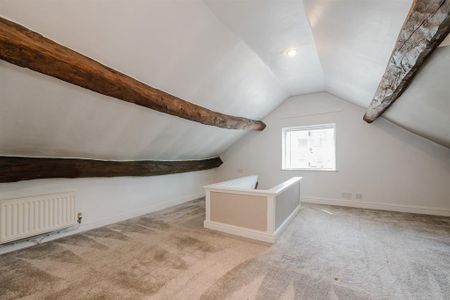 2 bedroom semi-detached house to rent - Photo 4