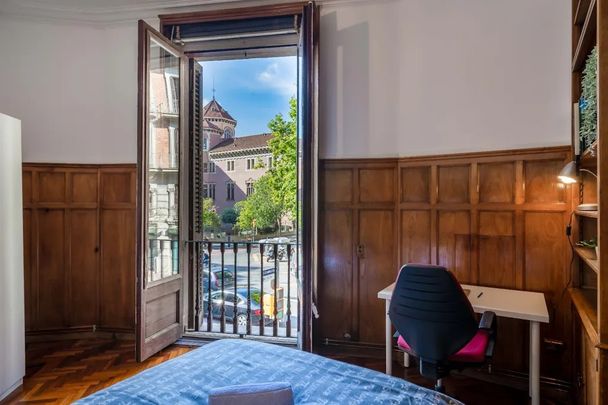 Carrer de Balmes, Barcelona, Catalonia 08007 - Photo 1