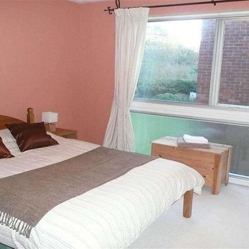 Josephine Court, Southcote Road, Reading, RG30 2DG - Photo 2
