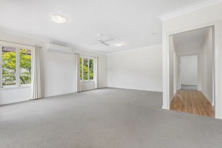 Spacious House Located on Quiet Greens Road - Photo 2