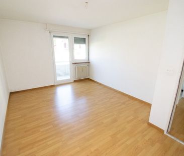 Spacieux appartement de 3,5 pièces dans un emplacement central - Photo 3