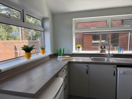 6 bedroom house to rent - Photo 3