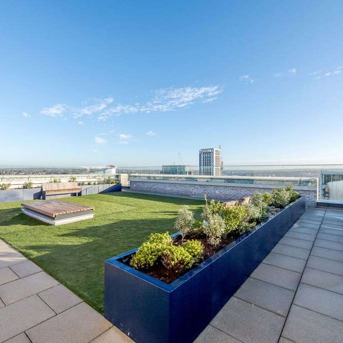 Up to 16% off! This beautiful 2 bedroom apartment is on the 7th floor of Landsby, facing South East with a private balcony overlooking the Iconic Wembley Stadium. - Photo 1