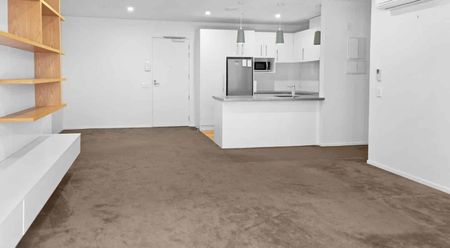 Grey Lynn - Spacious Apartment - 2 Bedrooms + Office - Photo 2