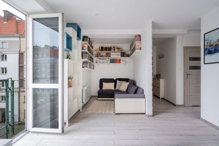 Plac Zbawiciela - duża kawalerka na wynajem 35 m² - Photo 3