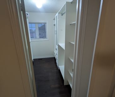 For Lease - 5567 Oscar Peterson Boulevard, Mississauga, Ontario - Photo 5