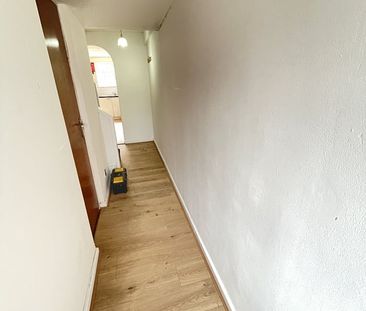 4 Bed Terraced House, Westbury Road, IG11 - Photo 6