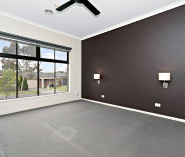 Expansive Family Living with Dual Zones & Alfresco Entertaining - Photo 3