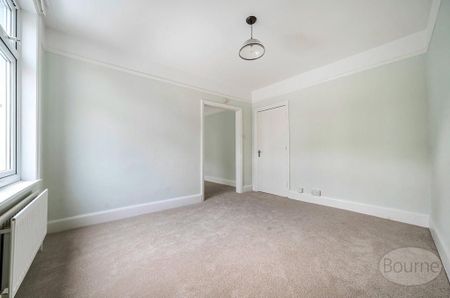 3 bedroom apartment to rent - Photo 4