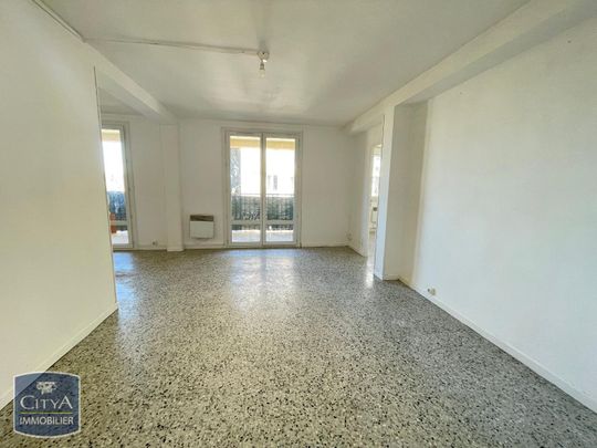 Location Appartement 4 pièces 66m² LE PONTET 84130 - Photo 1