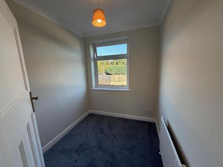 3 bedroom detached house to rent - Photo 3