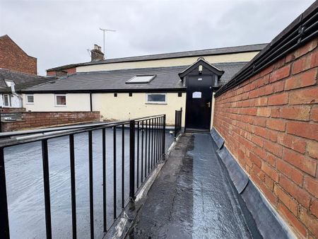 1 bedroom maisonette to rent - Photo 2