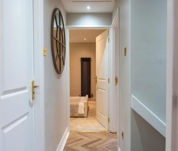 3 bedroom mews to rent - Photo 3