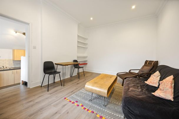 Springwell Avenue, Harlesden, London - Photo 1