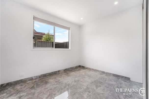Modern Brand-New 2-Bedroom Granny Flat in Prime Hinchinbrook Location - Photo 1