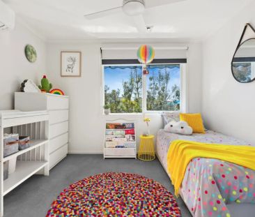 Modern Townhouse Sanctuary in Prime Locale! - Photo 5