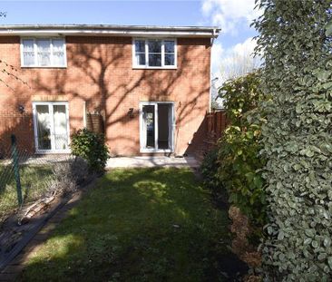 2 bedroom semi-detached house to rent - Photo 2