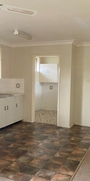 WEST TAMWORTH - Private One Bedroom Unit - Photo 1