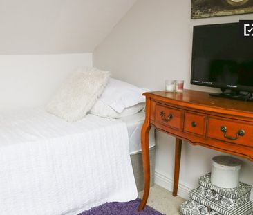 Room for rent in 5-bedroom apartment in Blackthorn, Dublin - Photo 3
