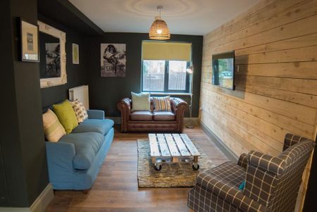 1 bedroom in a flat share to rent - Photo 5